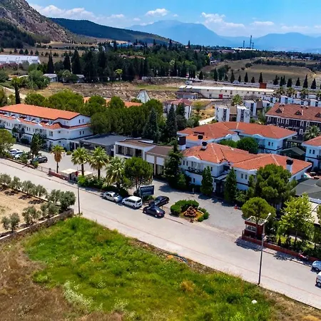 In Bb - Dbl With Thermal Bath ,dinner Breakfast Included * Denizli (Denizli)